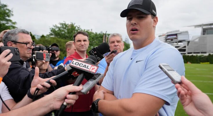L'équipe de Trey Hendrickson est l'une des plus grandes histoires de camp d'entraînement de la NFL cette année. (AP Photo / Carolyn Throwing, fichier)