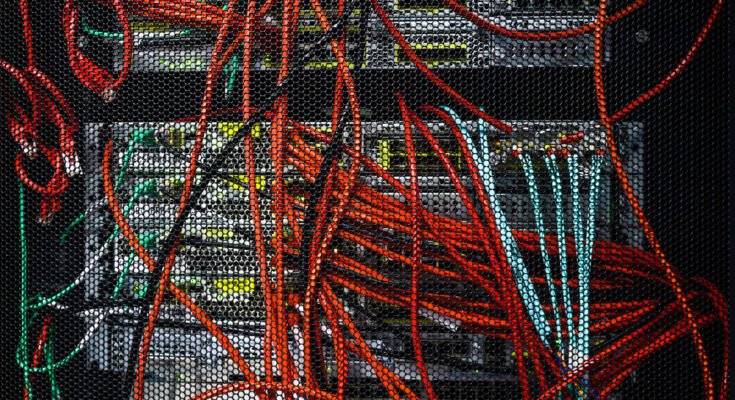 Nous commençons une nouvelle position dans un entrepôt technique qui se transforme en l'ère AI