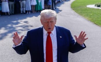 Trump promet la «liste» par «les gars des fonds spéculatifs» qui «vivaient avec Jeffrey Epstein»
