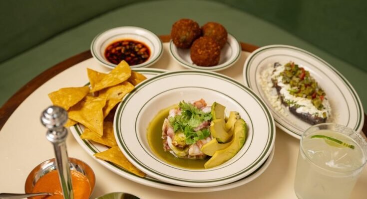 Dolores-Press-Safood-Aguachile-Credit_teddywolff.jpg