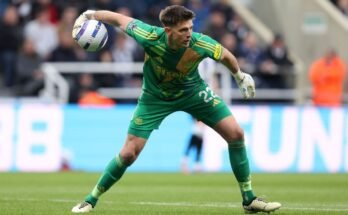 Transférer des rumeurs, News: Man United Target Pope, Donnarumma dans la recherche de gardien de but