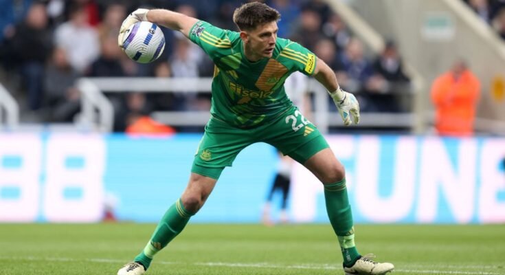 Transférer des rumeurs, News: Man United Target Pope, Donnarumma dans la recherche de gardien de but