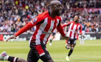 Image de l'article: Striker `` Hope '' pour assister à Newcastle United malgré l'offre de 25 millions de livres sterling rejetée - Rapport