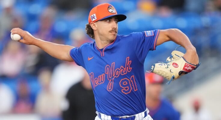 Les Mets de New York lance Brandon Sproat (91) met contre Houston Astros à Clover Park.