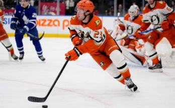 Les Canadiens attachés à l'agent libre limité des Ducks au milieu de l'accessibilité des Nazem Kadri peu claire