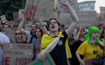 La crise du copinage de l'Ukraine offre un avertissement au «désir» du monde