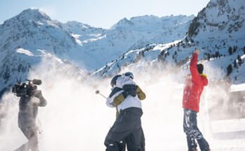 Quelle est l'invitation de l'arrière-pays? La dernière compétition de Freeskiing