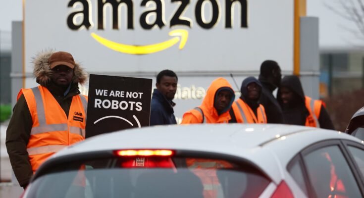 Comment certaines des plus grandes entreprises américaines utilisent l'IA pour couper les travailleurs