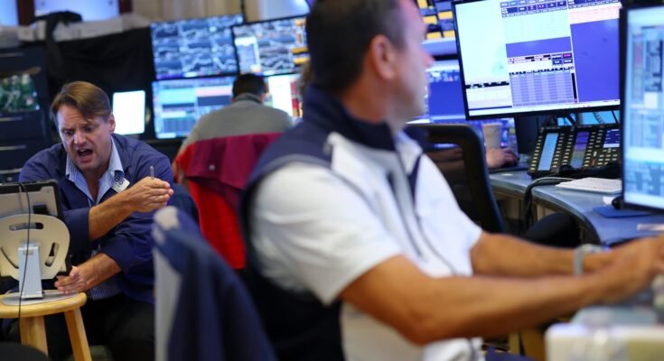 Dans une semaine centrale pour les douanes comment Apple a brillé et a conduit Nasdaq à de nouveaux sommets