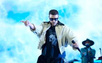 La moquerie en ligne de Justin Timberlake Karoke a été brutale après que des images ont montré que Timberlake permet apparemment au public de gérer les tâches vocales. Maintenant, la pop star dit que ses performances ont été affectées par la maladie de Lyme.