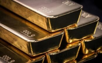 La valeur des importations d'or américain en provenance de Suisse a augmenté au cours des trois premiers mois de 2025 au milieu de l'économie mondiale - tout comme les prix de l'or. Cela a conduit à un déficit américain majeur avec la Suisse jusqu'au deuxième trimestre, les importations tombant en panne et les États-Unis ont enregistré trois reposes consécutifs.