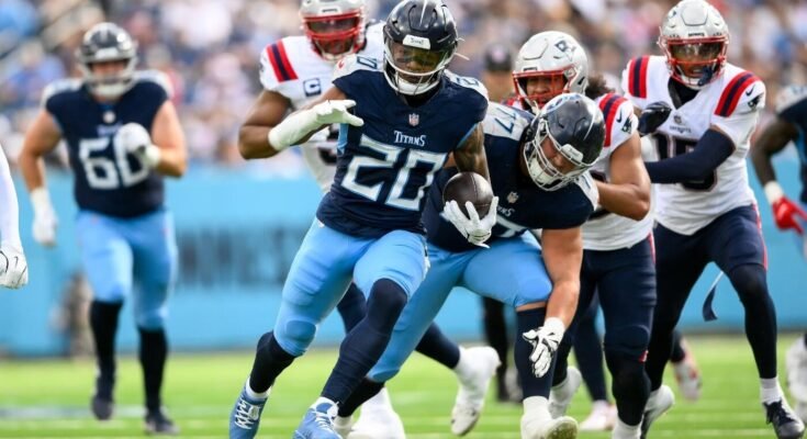 Fantasy Football Classs 2025: Busts by Proven NFL Model, qui a appelé l'année de baisse de Raheem Mostert