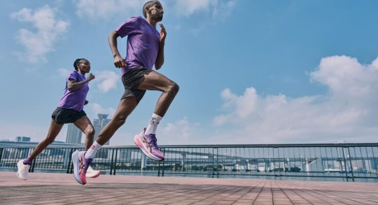 Chaussures de course Asics Megablast et Sonicblast