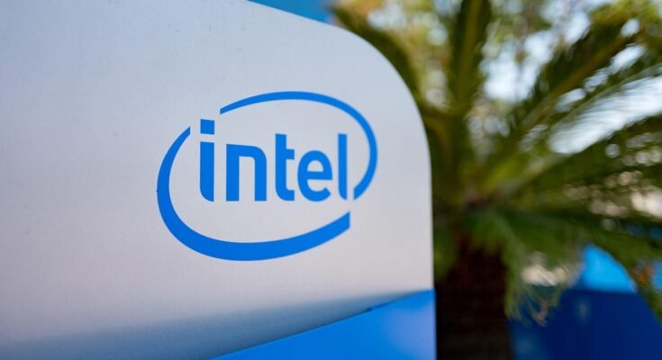 Intel partage Rocket 7% alors que Trump aurait été inséré dans le géant de la technologie
