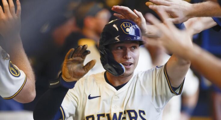Pirates Brewers Baseball