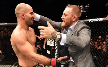 Belt, Irlande du Nord - 19 novembre: (LR) Artem Lobov de Russie célèbre avec ses coéquipiers et le champion de l'UFC Conor McGregor après son quatrième contre ses plumes à Ishihara lors de la soirée de combat UFC sur la région de SSE le 19 novembre 2016 à Beltfast, en Irlande du Nord. Lobov a battu Ishihara par une décision unanime. (Photo de Brandon Magnus / Zuffa LLC / Zuffa LLC via Getty Images)