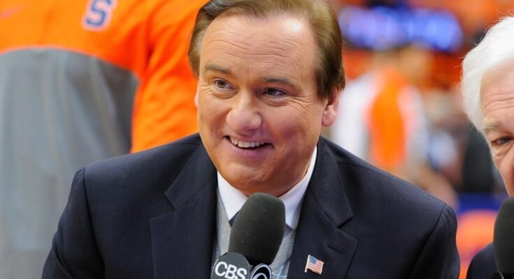 Tim Brando révèle son choix pour la meilleure équipe du football universitaire