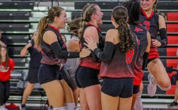 Le volleyball Pisgah vient de l'arrière pour continuer à commencer à commencer
