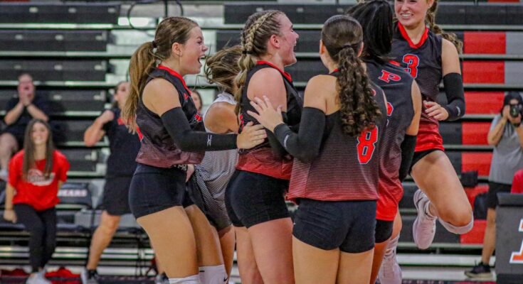 Le volleyball Pisgah vient de l'arrière pour continuer à commencer à commencer
