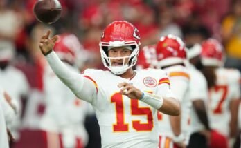 Les chefs continueront de parcourir, même alors Travis Kelce Tiptoes pour la retraite