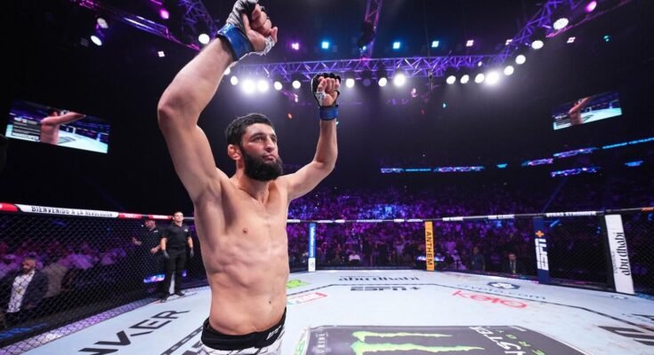 UFC 319 cotes, accessoires, prédictions, carte de bataille: vous Plessis vs Chimaev -election, les meilleurs efforts de MMA éprouvé -expert