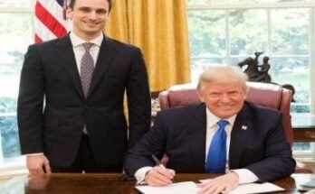 Le conseiller scientifique en chef de Trump fait face à une tempête de critique: quelle est la prochaine étape?
