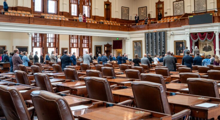 Sièges vides montrés à Texas House sur la capitale de l'État.