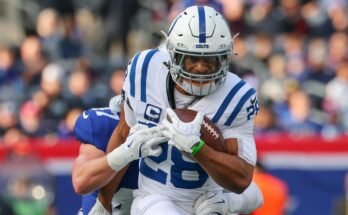 Fantasy Football Classs 2025: Busts by NFL Model qui prédit l'année de baisse de Raheem Mostert