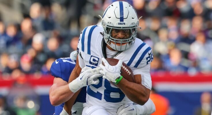Fantasy Football Classs 2025: Busts by NFL Model qui prédit l'année de baisse de Raheem Mostert