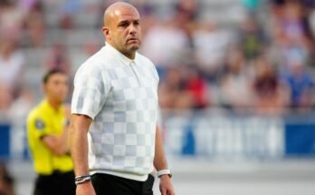 Sean Nahas, entraîneur d'incendie de Courage de Caroline du Nord, mentionne l'importance d'un «environnement professionnel et compétitif»