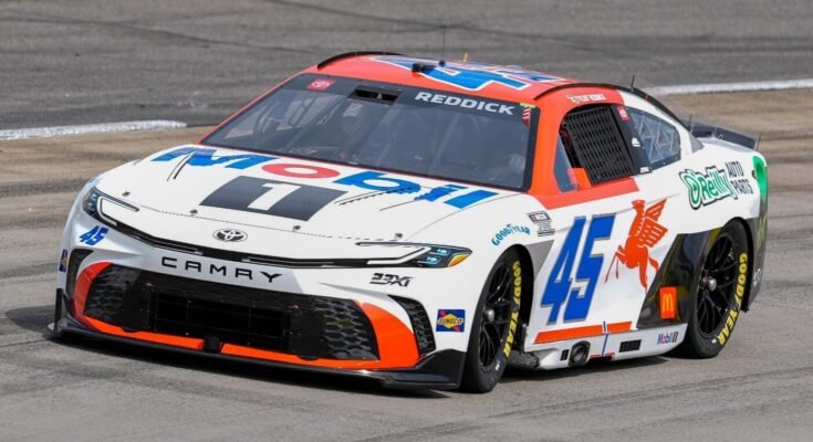 2025 Iowa Corn 350 Picks, cotes de paris: 3 longshots NASCAR gratuits à cibler sur l'Iowa Speedway