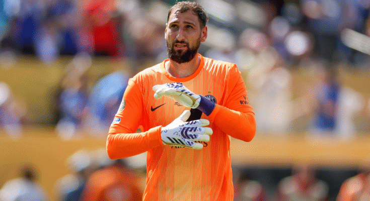 Gianluigi Donnarumma rompt le silence sur les rumeurs de sortie du PSG alors que Luis Enrique recherche un `` profil différent par le gardien de but ''