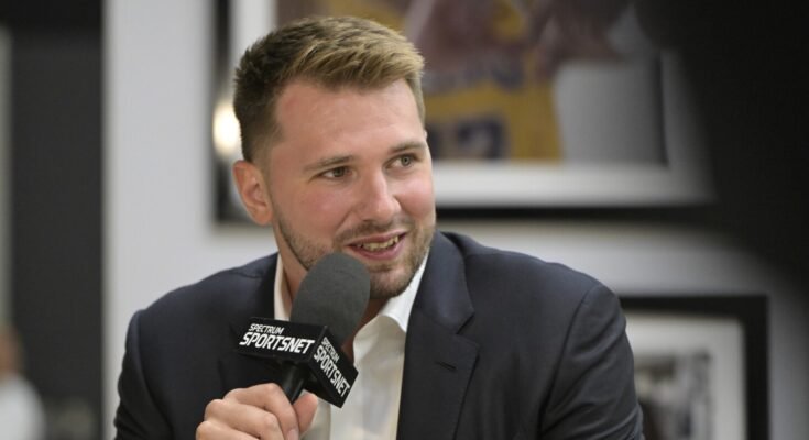 Luka Doncic attend en avant, pas en arrière, en signant l'expansion avec les Lakers