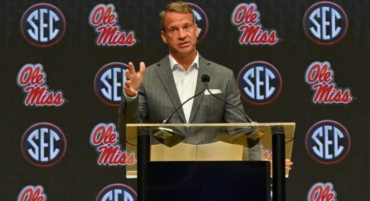 Le nouveau défi de Lane Kiffin: Reconstruction de Ole Miss avec seulement quatre partants récurrents