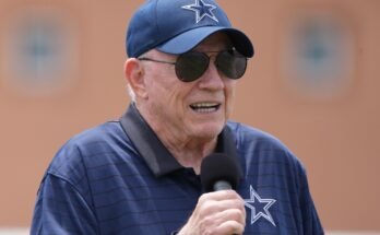 Jerry Jones sur la conclusion des accords de poignée de main: comment j'ai acheté des cowboys