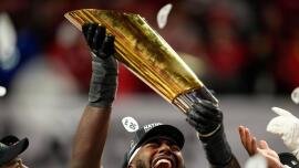 Big Ten discutant des séries éliminatoires du football universitaire - Suggestions d'expansion à 24, 28 équipes